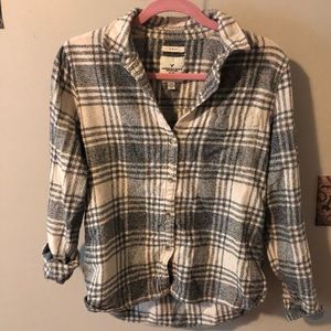 American Eagle A&E grey and cream Flannel